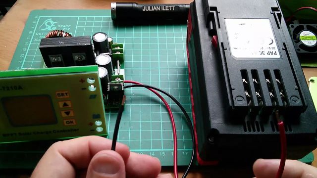 Ming He MPT-7210A MPPT Solar Charge Controller #1